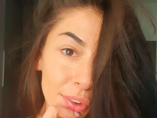 webcam girl chatroom ZeiraKundalini
