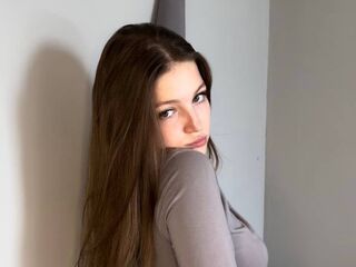 CarterBella