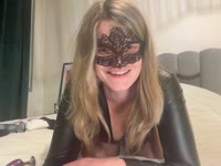 Salut, je suis Alice, 34 ans Française et Parisienne et prête à m’amuser avec toi !Grande blonde, avec des yeux bleus et un sourire qui te fera craquer. Je suis là pour te faire vivre des moments uniques, fun et sexy en live ! Je suis ouverte à toutes sortes de propositions et j’adore jouer avec toi, relever des défis et explorer tes désirs les plus fous.Ma spécialité ? Le Squirting !&nbsp; J