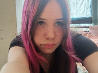 girl showing tits GenesisLogins