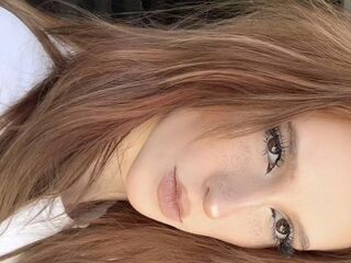 camslut naked JennieRaheem