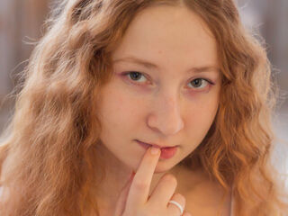 chat livesex MadgeRemerez