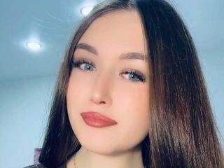 cam girl playing with dildo MargotAniston