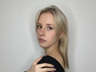 fingering girl chatroom MarlaPankake