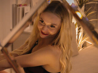 fingering camgirl video MilaLuxia
