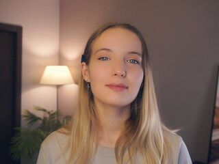 hot webcamslut RessieKaua