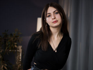 camgirl chatroom AftonGathright
