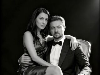 fucking cam couple AdelleandCrish