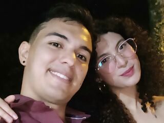 naughty camgirl giving blowjob DylanAndAlly