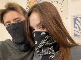 sexcam show EmilyAndDan