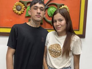webcamgirl blowjob VeriaAndLeo