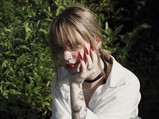 camgirl bondage livecam LiyaLuna