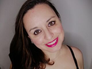 hardcore show AdelaAlbaNatural