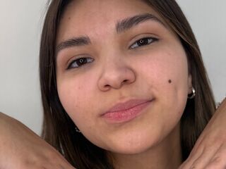 camgirl livesex AdriaKunstlinger