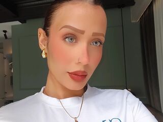 jasmin sexshow picture AdrianaRossetti