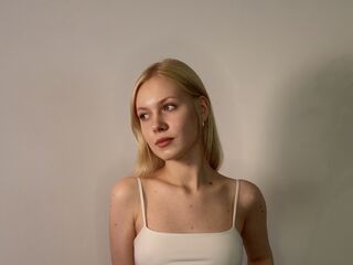 live free chat AishaNaeher