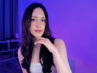 naughty cam girl masturbating with dildo AislyApps