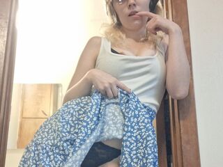 girl chatroom AjaJones