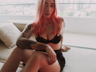 hot webcam slut AlessaLaurent