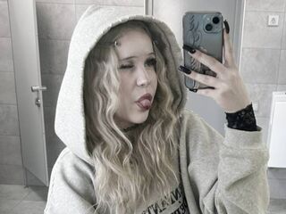 camgirl webcam AlicaUwu