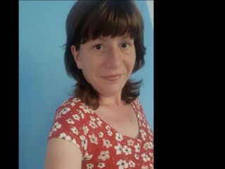live webcam performer AliceKatty