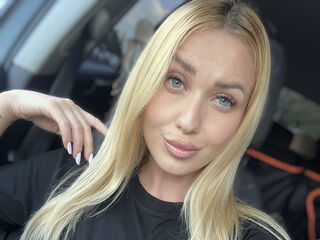 kinky webcam video AmaFox