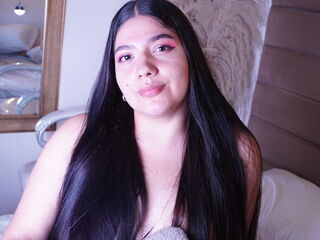 naked cam girl masturbating with sextoy AmaraDolce