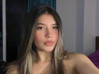 topless camgirl AmberColumbia