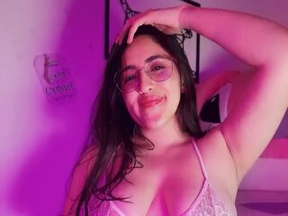 kinky cam AmyVele