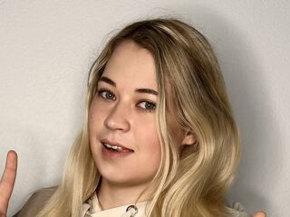 naked webcam girl picture AnjaTruehart