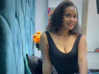 cam girl playing with dildo AntonelaCoper