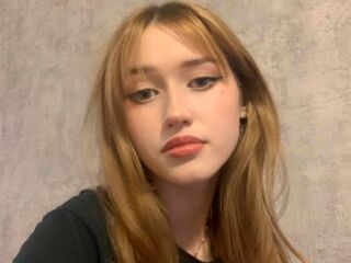 beautiful girl webcam AraGoodwyn