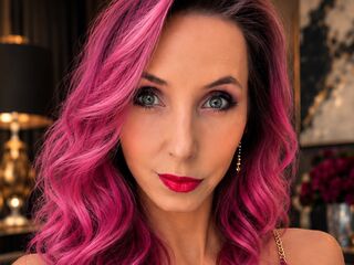 camgirl sexchat AvaNyra