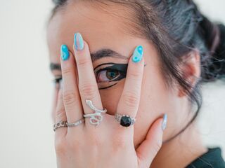 naughty camgirl fingering pussy BRIANNASR