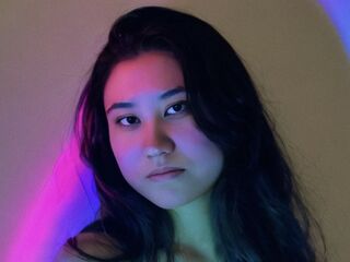 camslut topless BellaBibo
