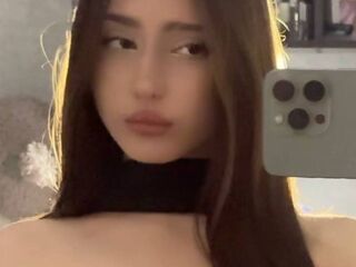 naughty cam BellaJersiquins
