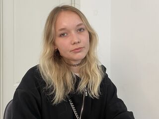 free webcam chatroom BonnieRad