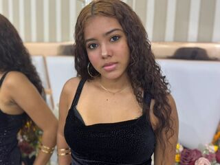 shaved pussy web cam BrandiRosse