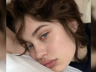 sexy webcam girl BrettOpher