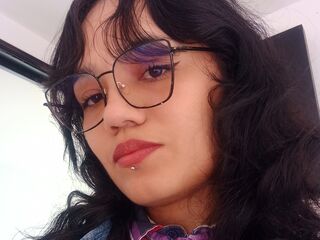 naughty cam girl masturbating CamilaRodriguez