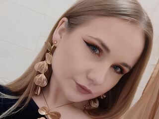 cam chatroom CarolinaEvan