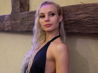 cam whore CathiGetsinger