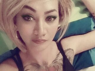 camgirl playing with sex toy CharismaQueen