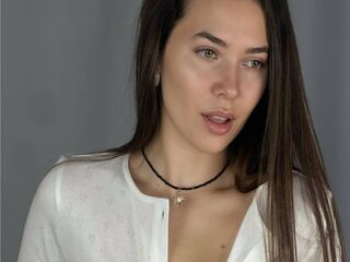 hot live girl CharleneKnow