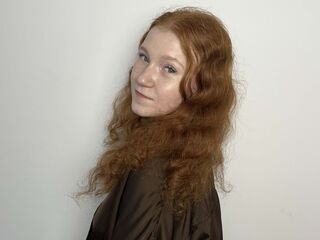cam girl masturbating with vibrator CharlotteMunter