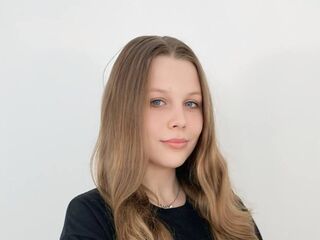 adult videochat cam ChristianeSivie