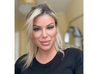 camgirl spreading pussy ClaraSchiffner