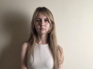 masturbating webcamgirl CrissyLescano