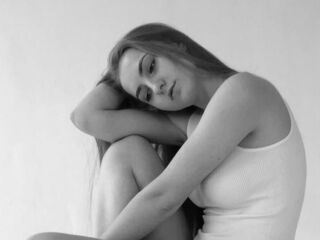 adult chatroom CwenGammell