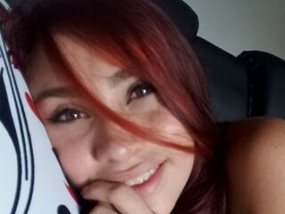 free chatroom DanielaConnor